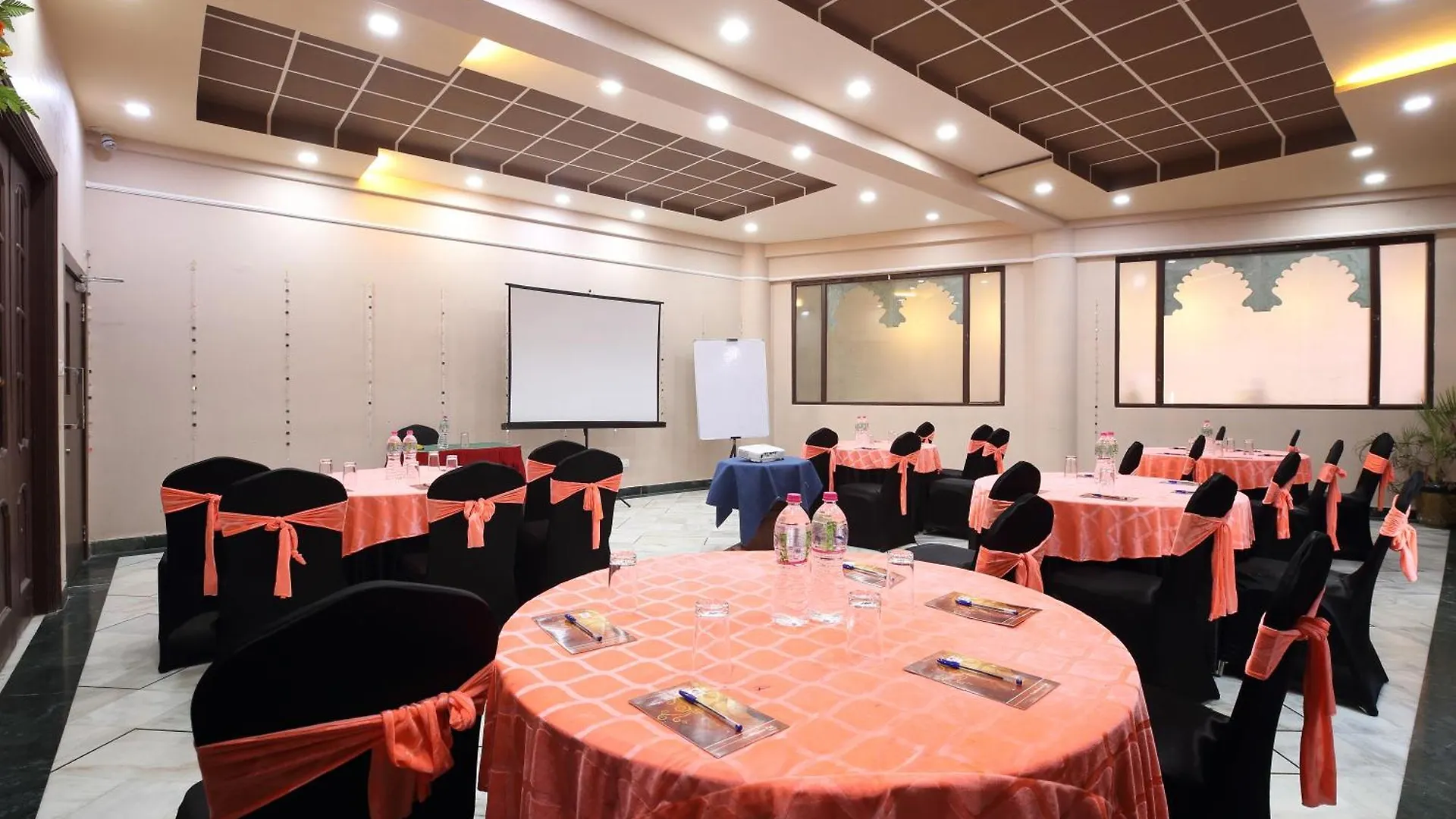 Hotel Vishnupriya Udaipur 3*,  India