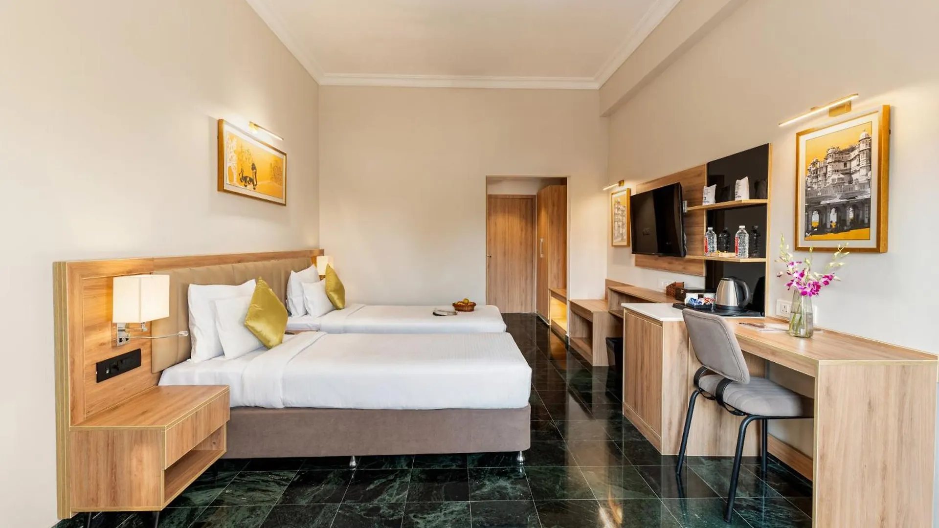 Hotel Vishnupriya Udaipur 3*,  India