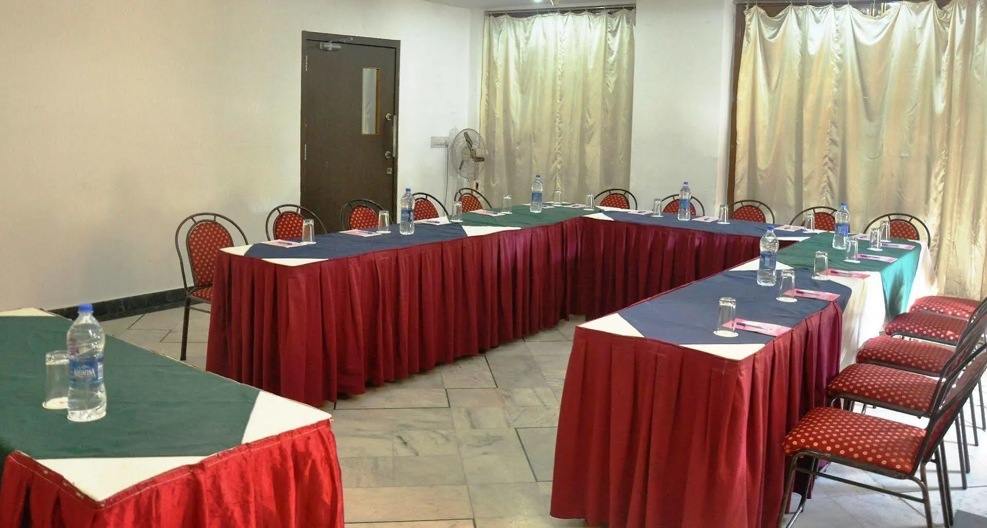 Hotel Vishnupriya Udaipur 3*,