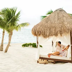excellence-playa-mujeres.quintano-roohotels.com/