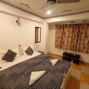Little Peepal House Udaipur